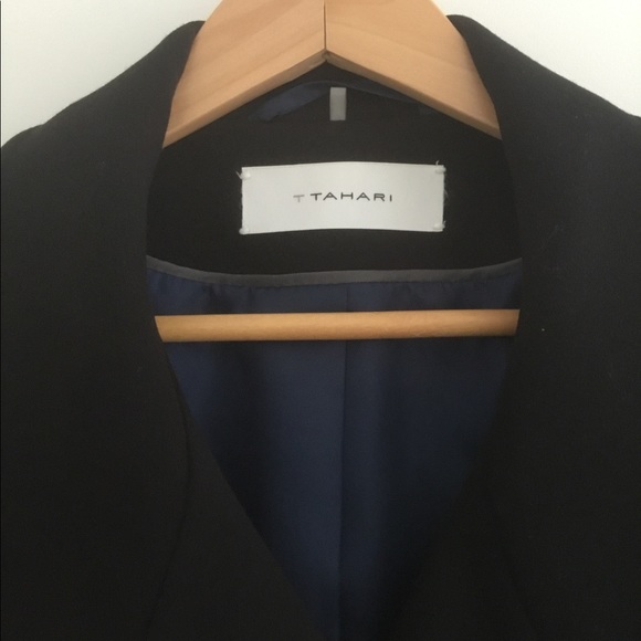 Tahari | Women’s double breasted peacoat, Size 8. Preloved condition. - Picture 5 of 11